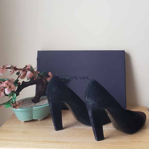 Authentic Prada Suede Pumps - Picture 13 of 16